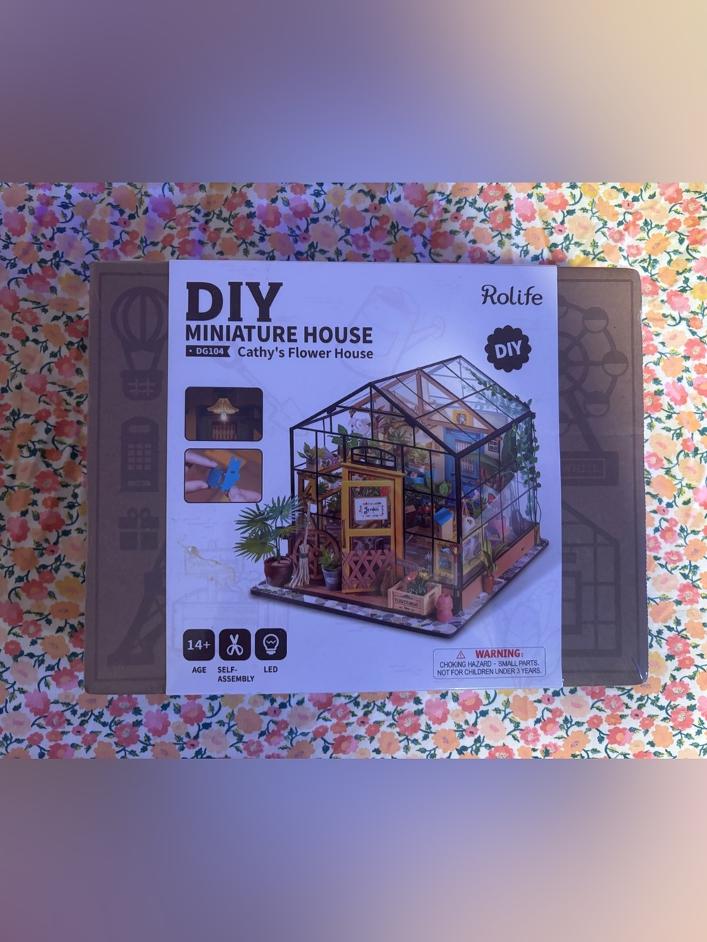 Rolife DIY Miniature House - Cathy's Flower House (White/Brown)